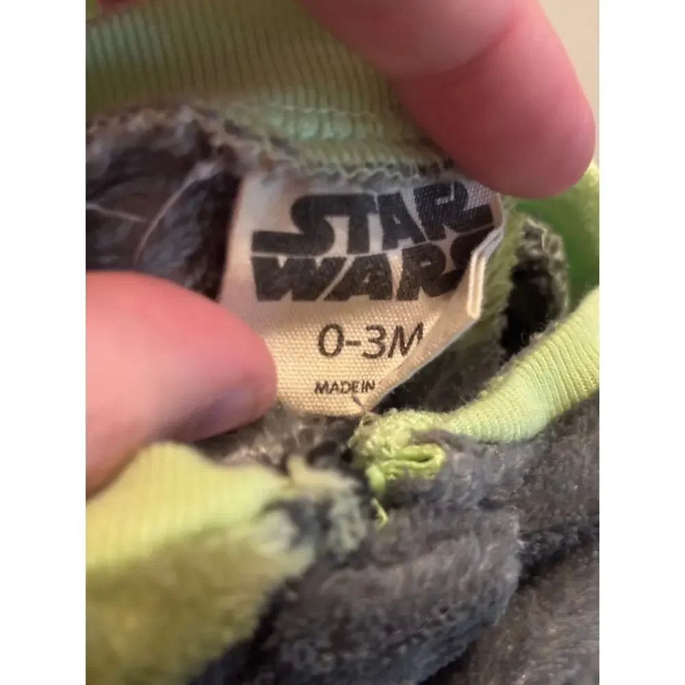 Adorable Star Wars Baby Yoda Fleece Outfit – 0-3 Months